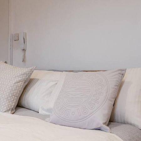 Your Lovely Studio Flat- West3 Londra Exterior foto
